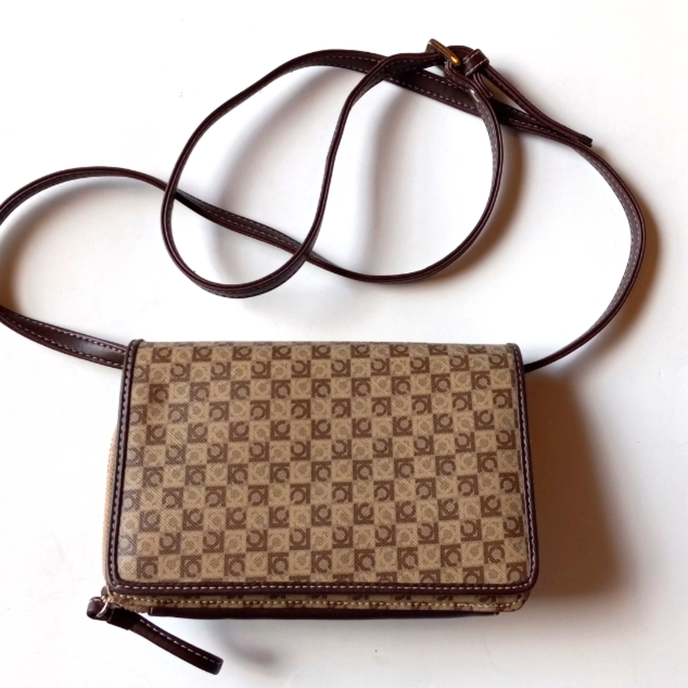 Liz Claiborne crossbody purse.